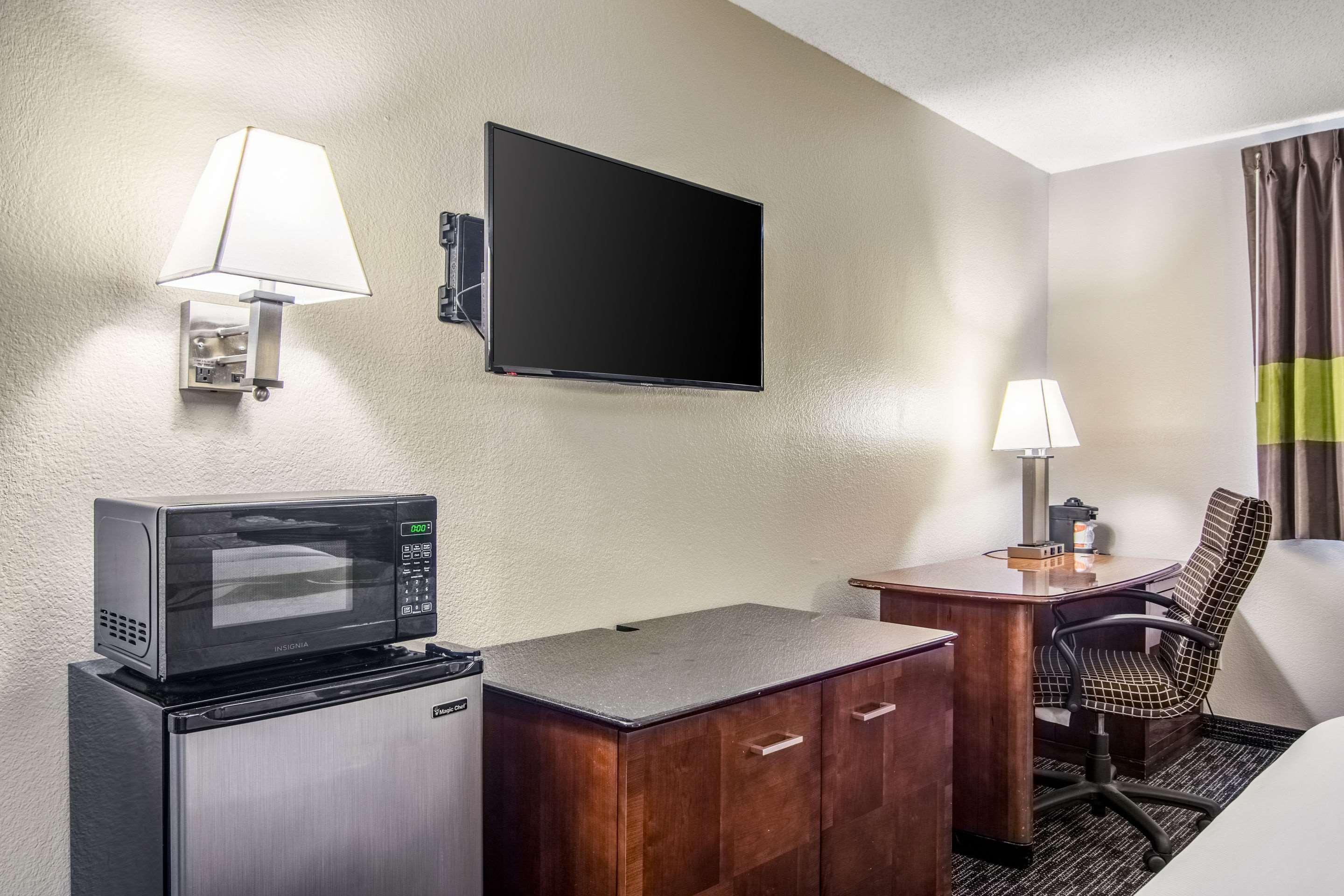 Quality Inn Atlanta Airport-Central College Park Екстериор снимка