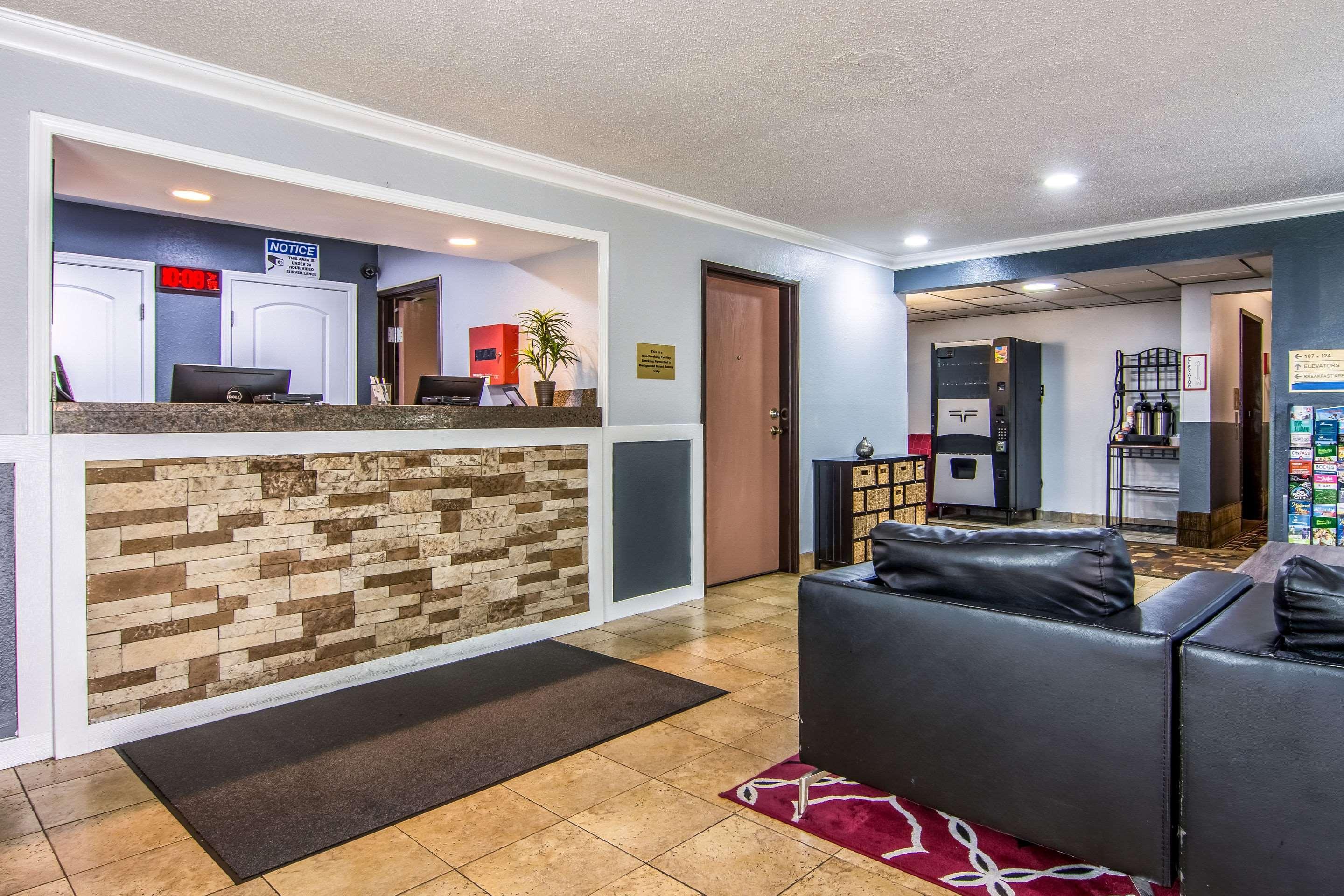 Quality Inn Atlanta Airport-Central College Park Екстериор снимка