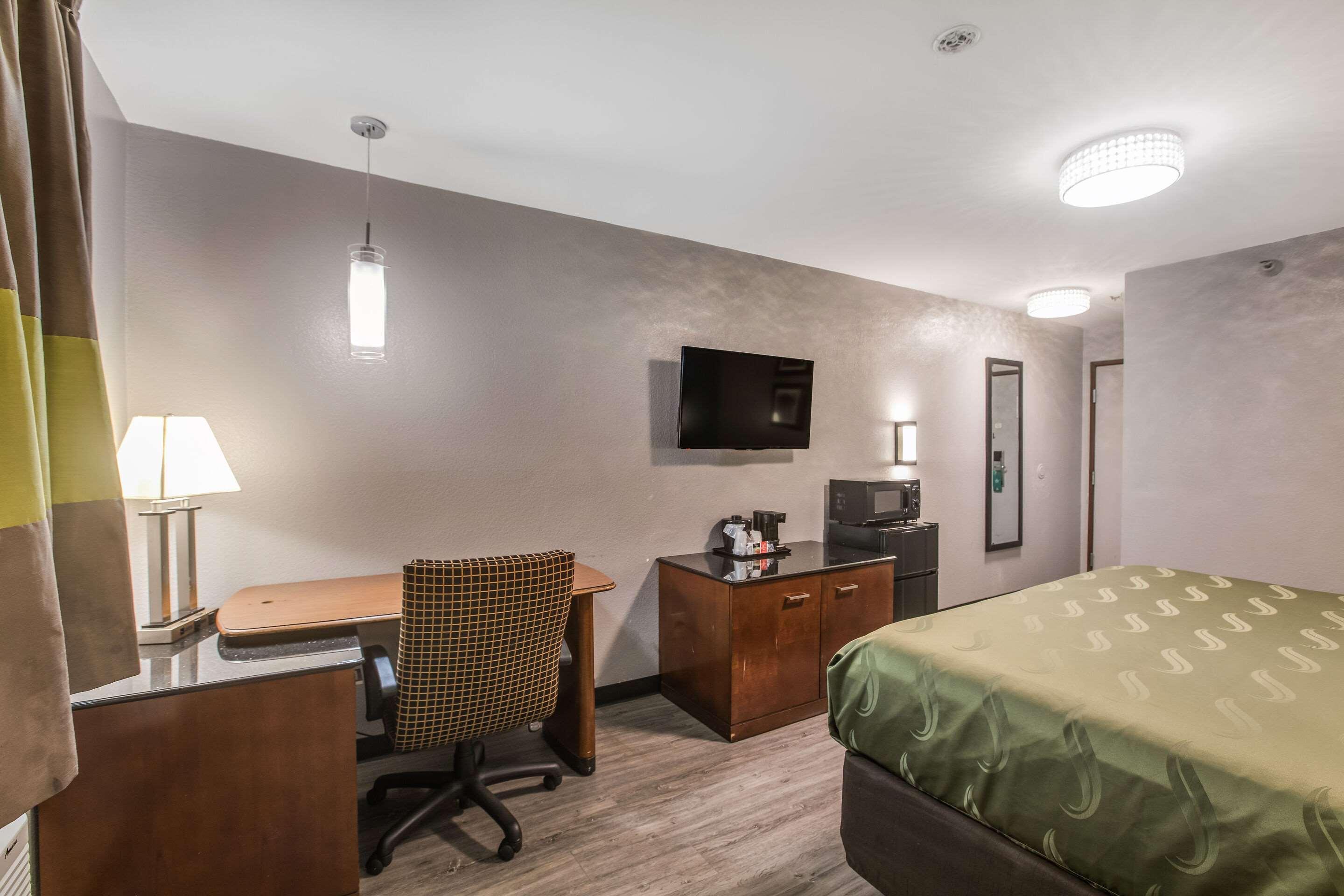 Quality Inn Atlanta Airport-Central College Park Екстериор снимка